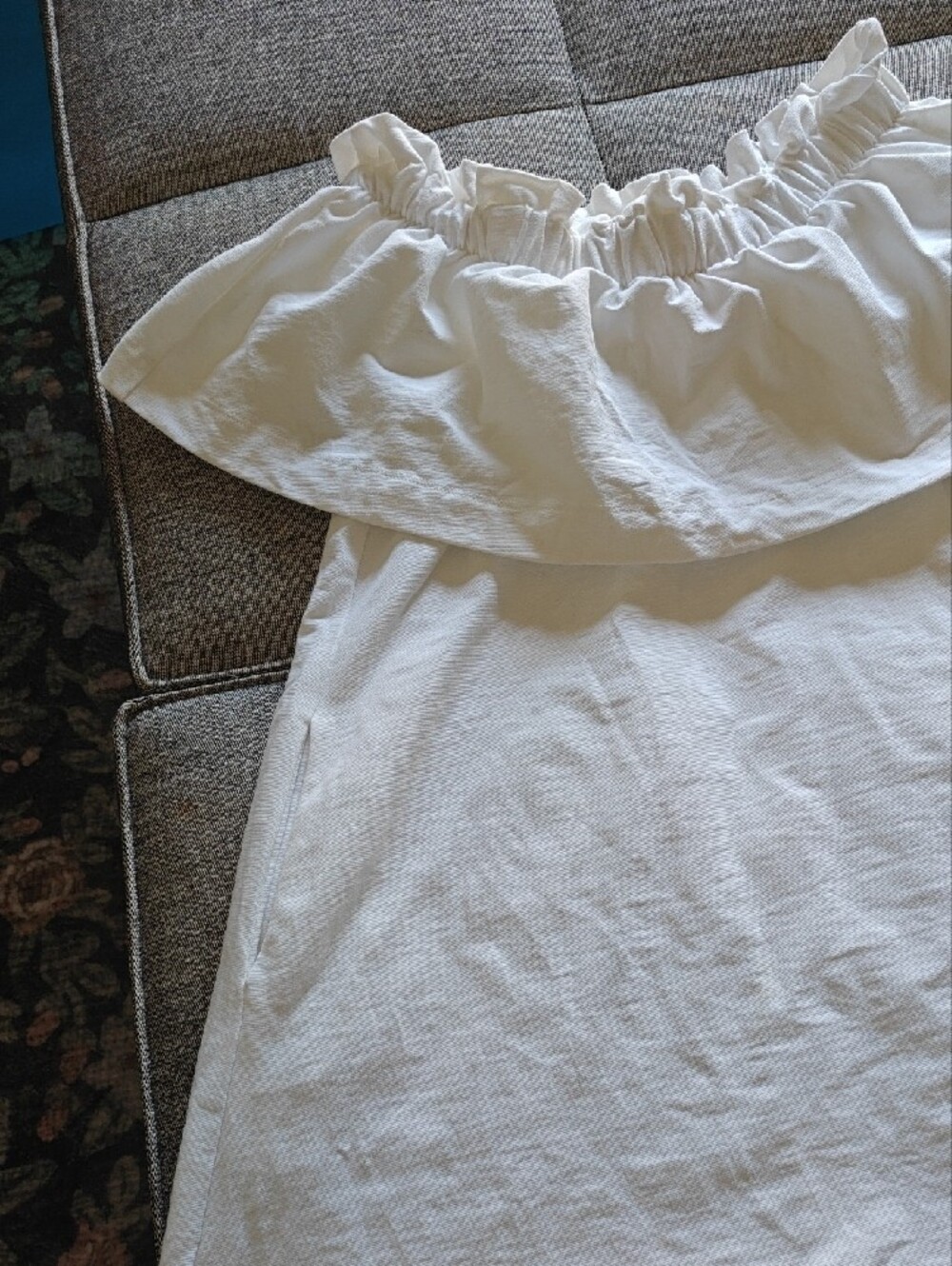 H&M White Off-Shoulder Ruffle Mini Dress - Picture 3 of 3